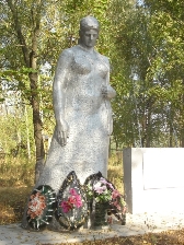 Скульптура "Скорбь Матери"